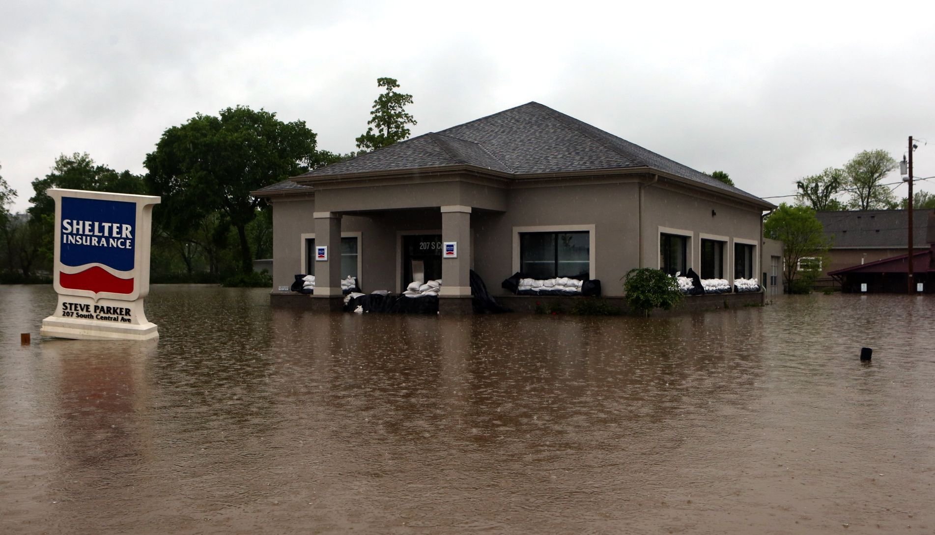 Flood waters rescinding quickly in Eureka